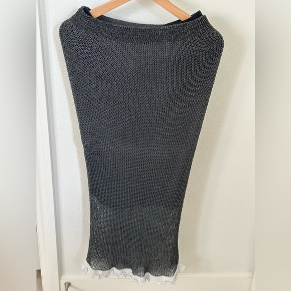 Have to have in your close skirt. Bought it from Saks - Picture 2 of 2